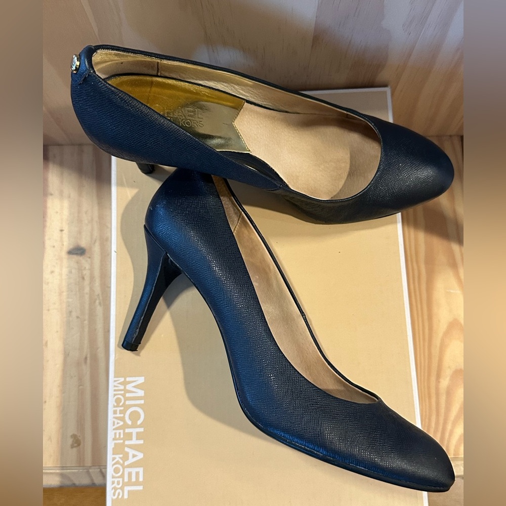 Michael Kors Leather Slip On Heels Size 9